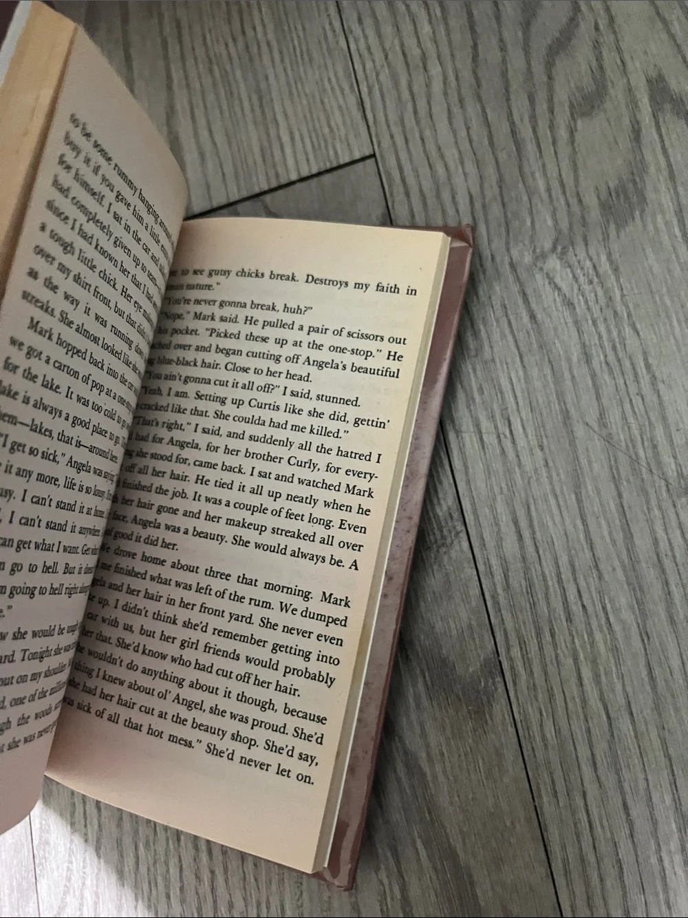 Ellis Peters - Flight of a Witch (Green Paperback)